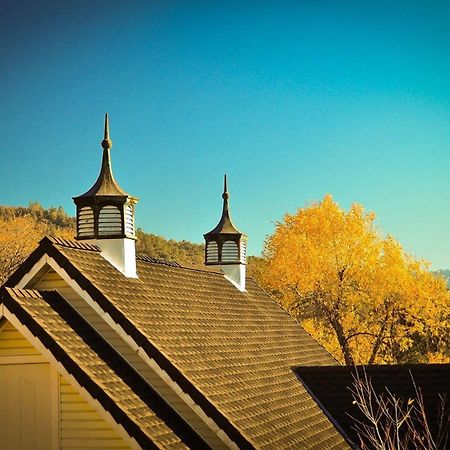 Hounds Tooth Inn Oakhurst Εξωτερικό φωτογραφία