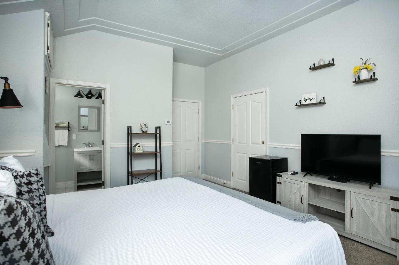 Hounds Tooth Inn Oakhurst Εξωτερικό φωτογραφία